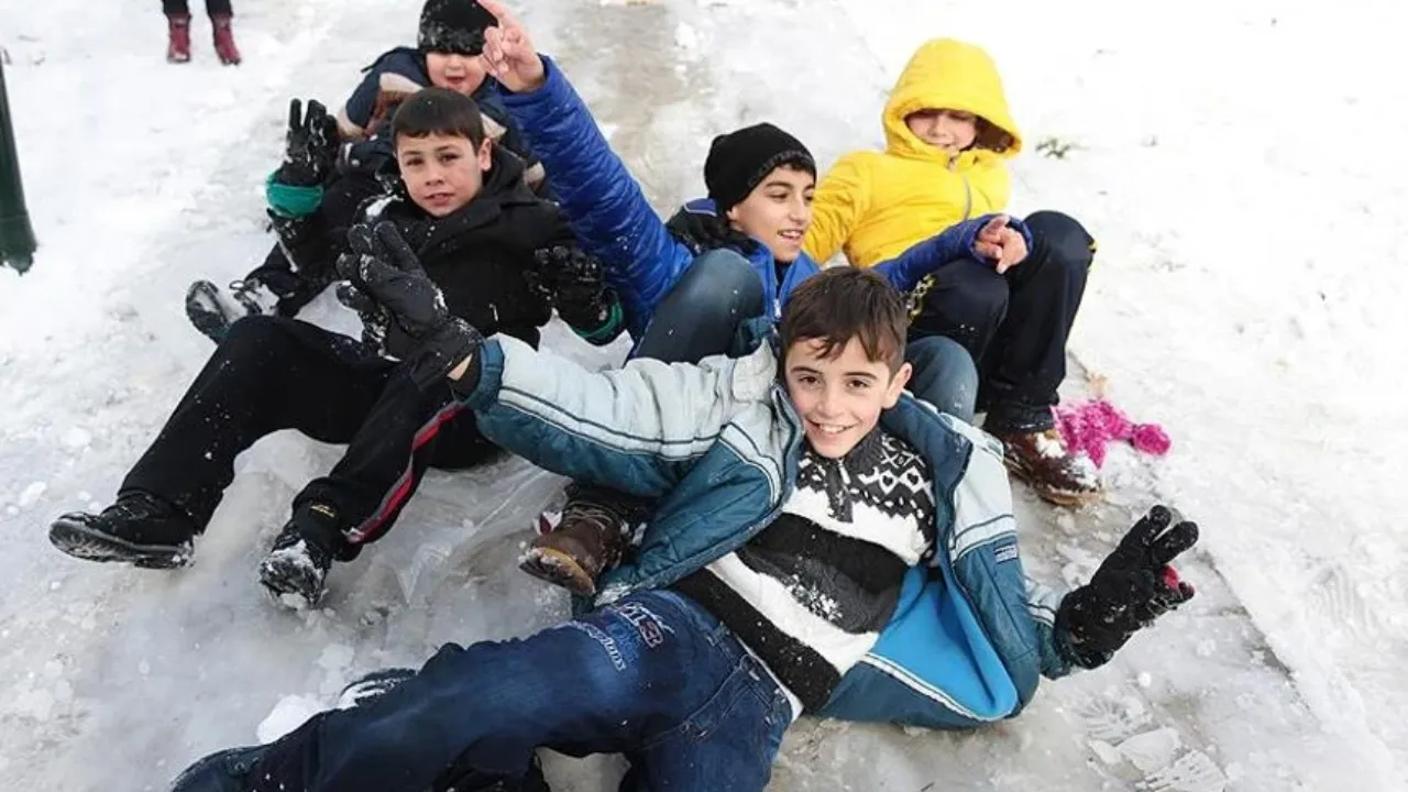 Sivas ve Bartın’da yarın okullar tatil mi? 29 Aralık son dakika valilik açıklaması gecikmedi!