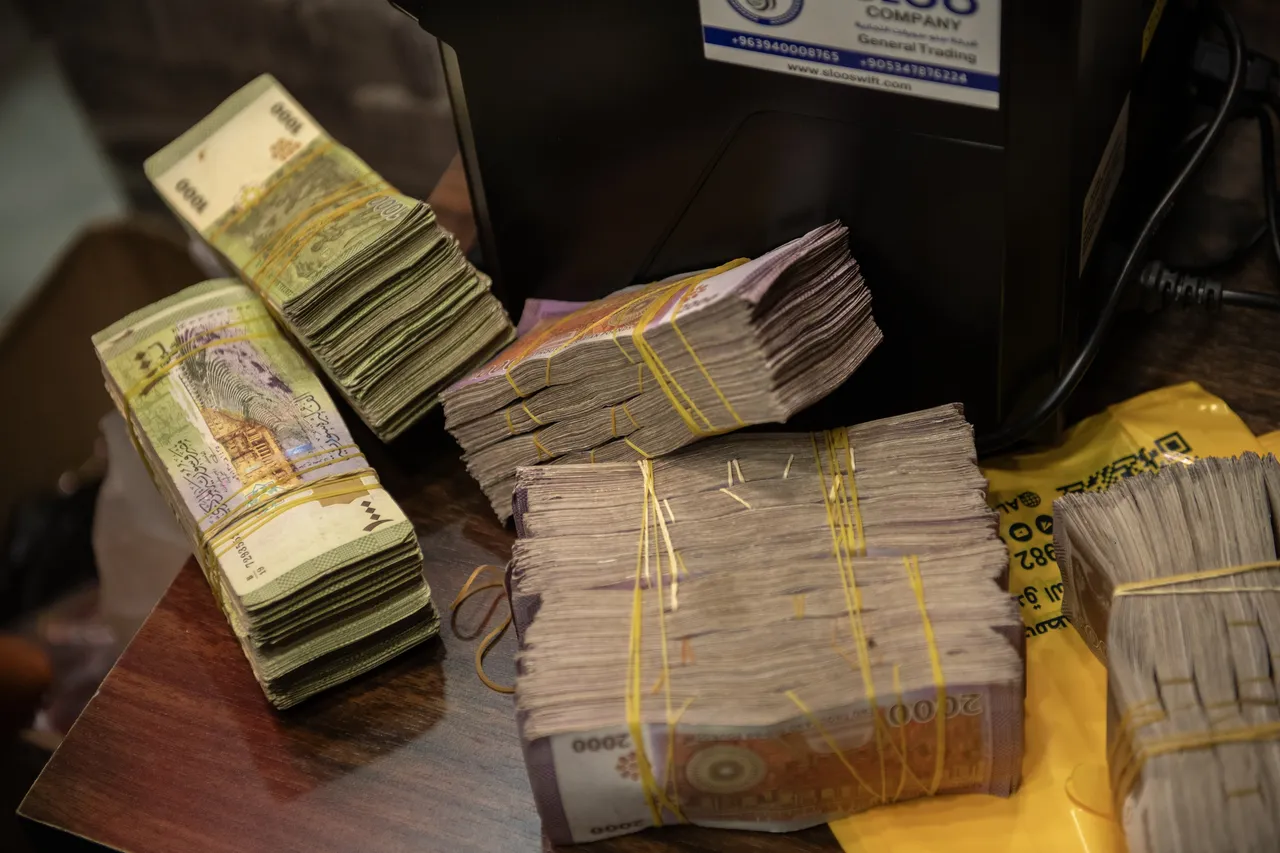 Suriye'de iki sıfır atılan banknotlar tedavüle giriyor! Beşar Esad tarihe karışıyor