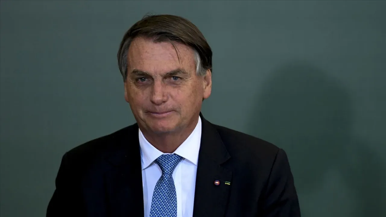 9 aydır aralıksız hıçkıran eski Brezilya Devlet Başkanı Bolsonaro operasyon geçirdi