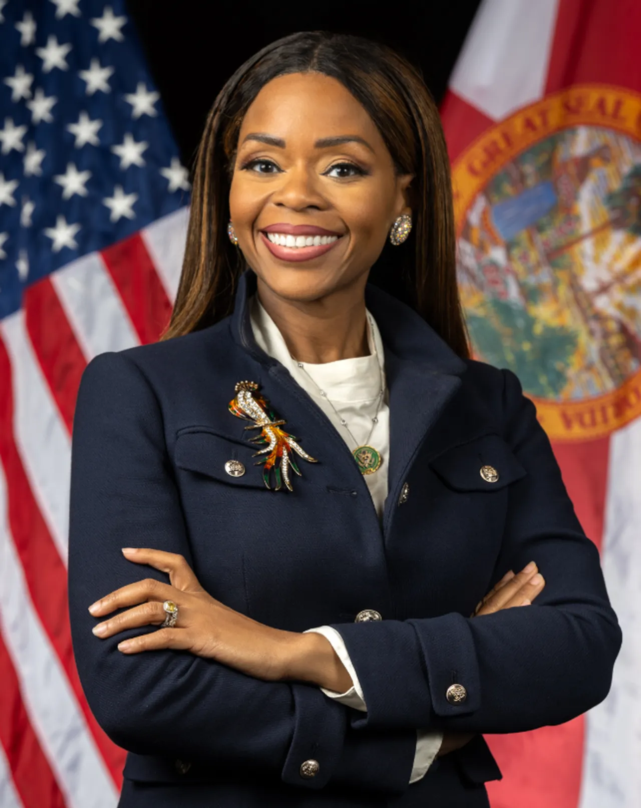 İki fotoğraf arasında 4 milyon TLlik fark! Kongre üyesinin sosyal medya paylaşımına tepki yağdı