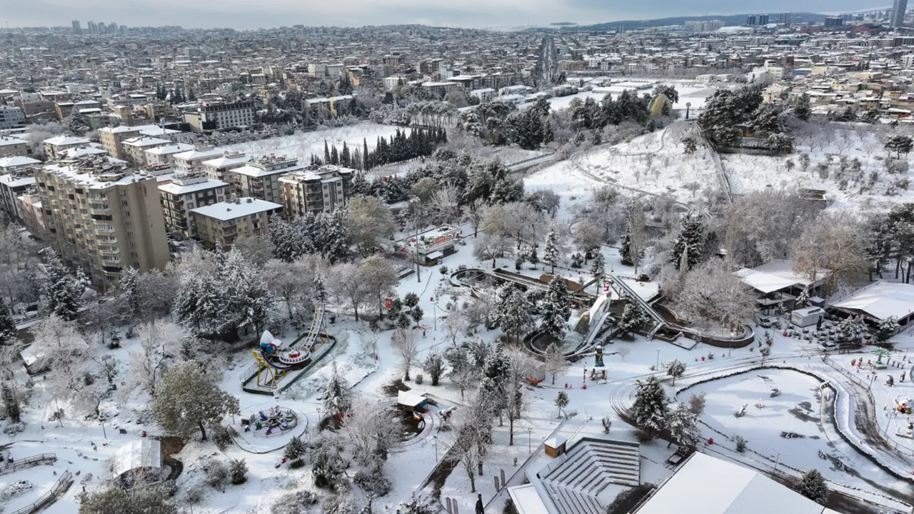 İstanbul'a yılbaşında kar yağacak mı? Marmara için 'en soğuk' senaryo!
