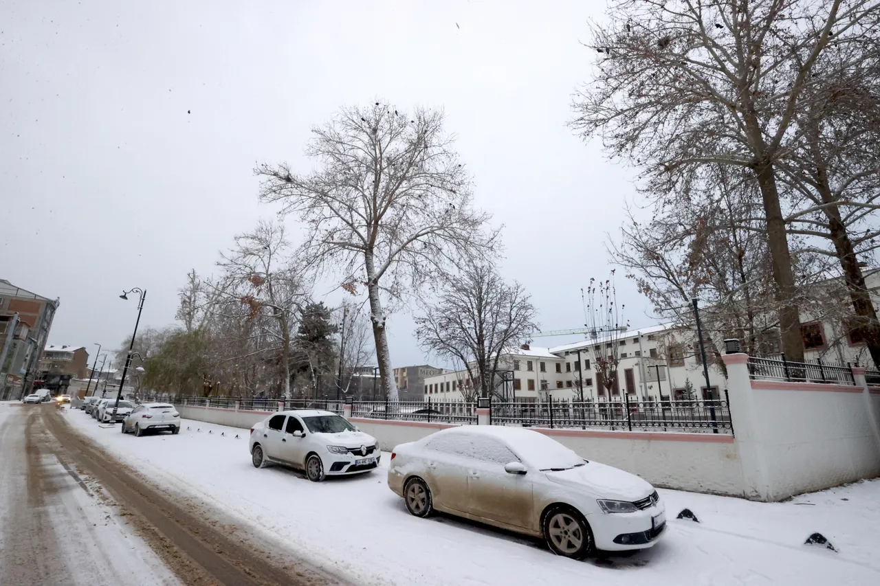 Meteoroloji saat vererek uyardı! 21 ilde kar alarmı! Aralıksız sürecek