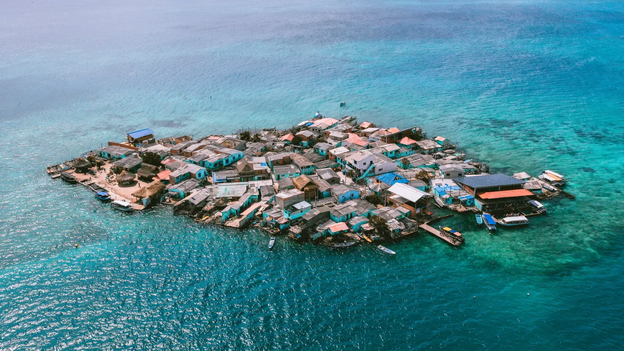 Ne kanalizasyon ne polis var! 200 aile futbol sahasından daha küçük bir alanda nasıl yaşıyor?