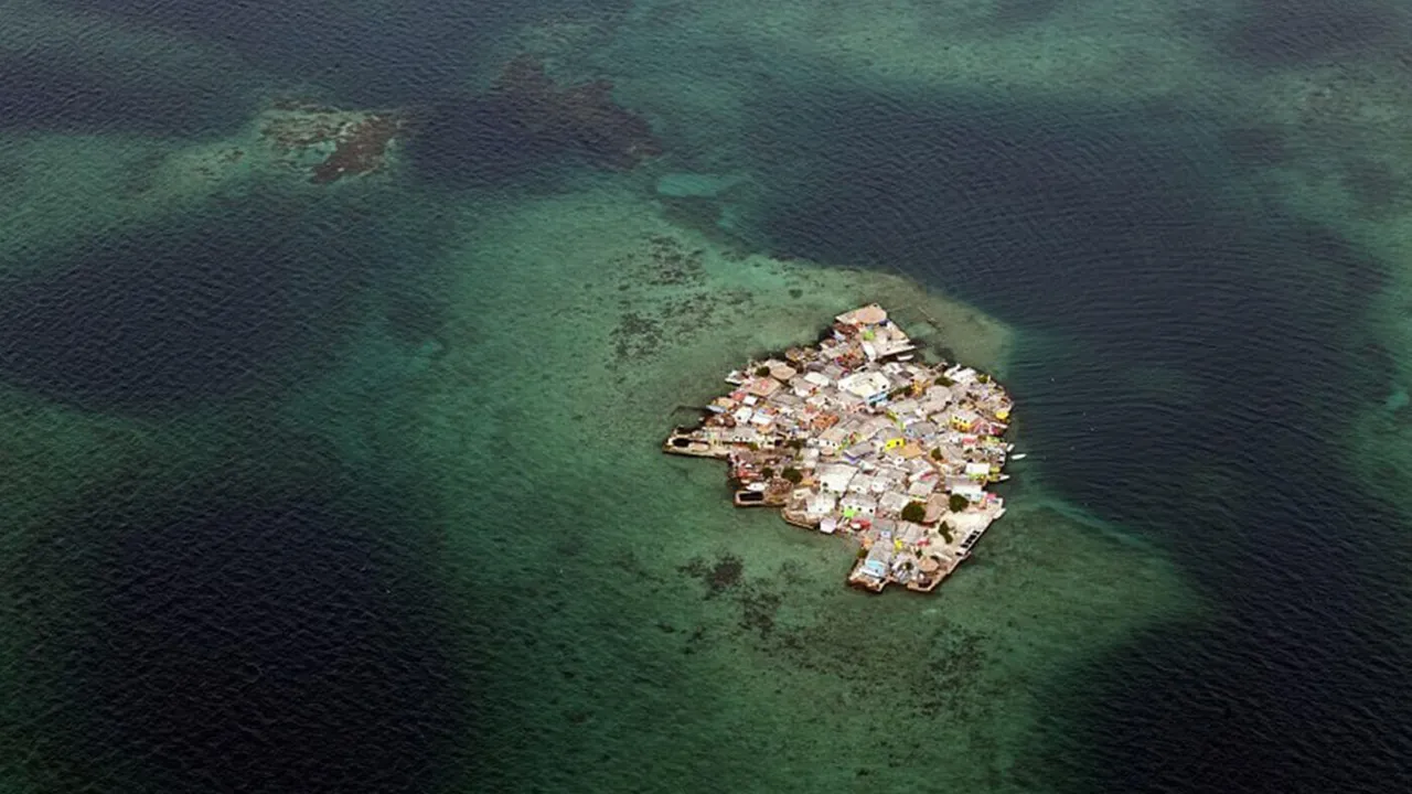 Ne kanalizasyon ne polis var! 200 aile futbol sahasından daha küçük bir alanda nasıl yaşıyor?