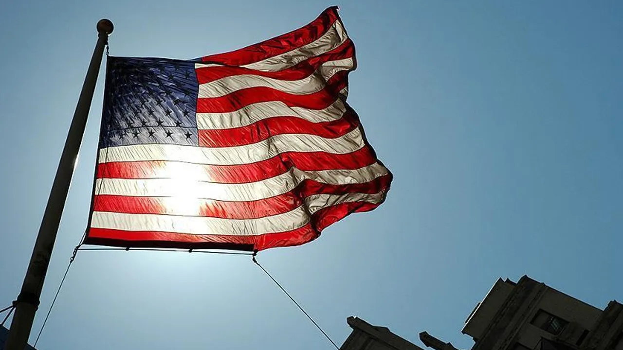 ABD, 19 ülkeden iltica başvurularını askıya aldı