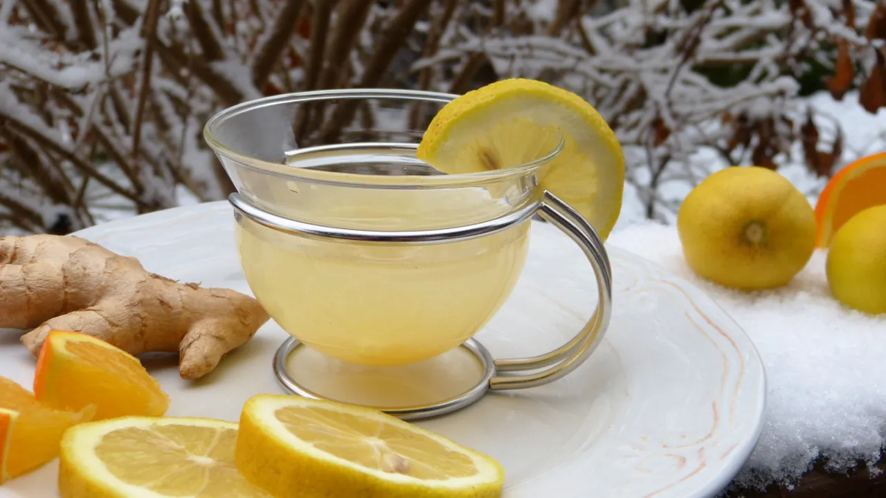 Boğaz ağrısına karşı en güçlü doğal antibiyotik! Uzmanı tarifini verdi