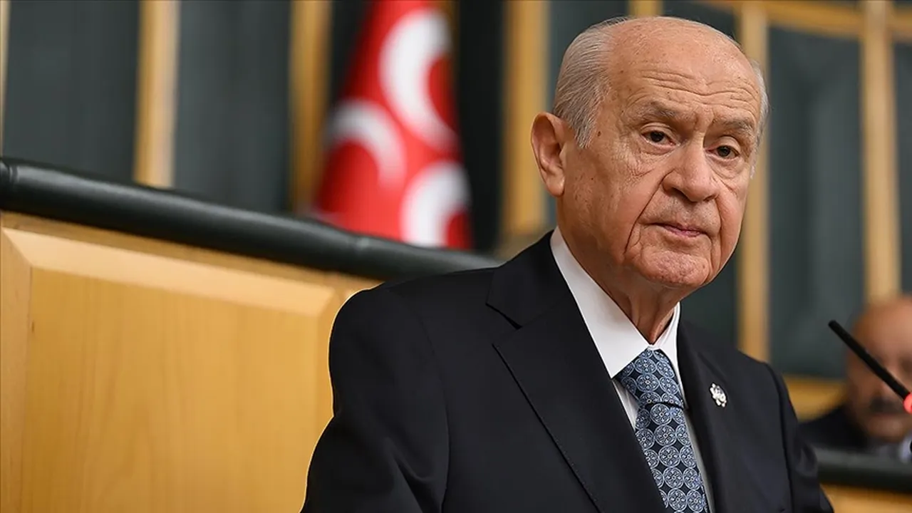 MHP lideri Devlet Bahçeliye darbe iddiasına da cevap verdi