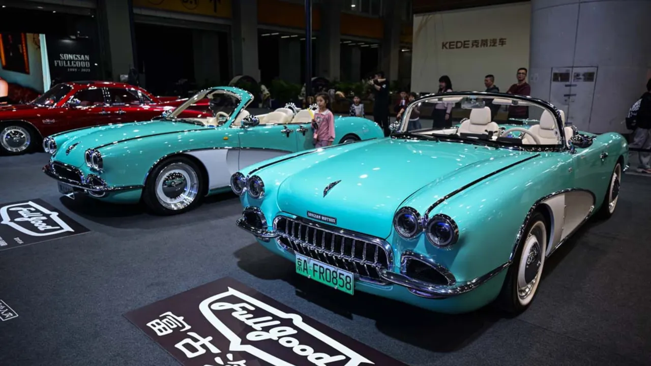 Dünyanın en modern otomobilleri bir arada! Milyonların gözü bu fuardaydı 