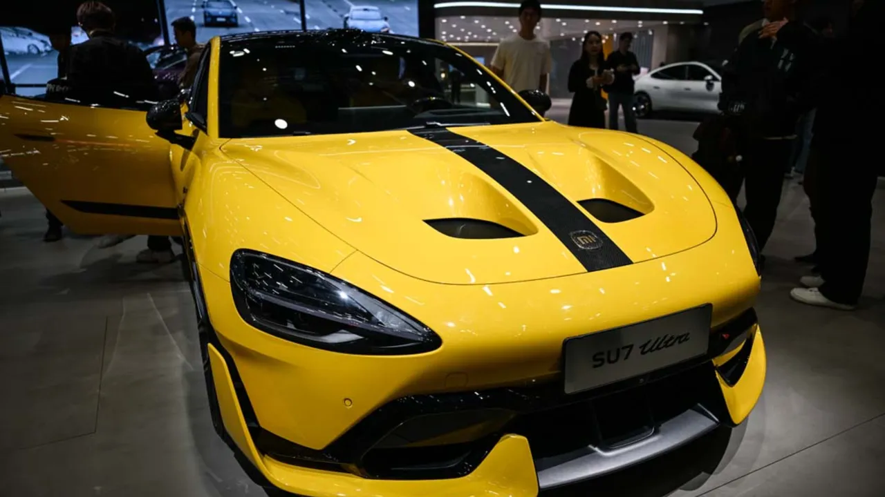 Dünyanın en modern otomobilleri bir arada! Milyonların gözü bu fuardaydı 