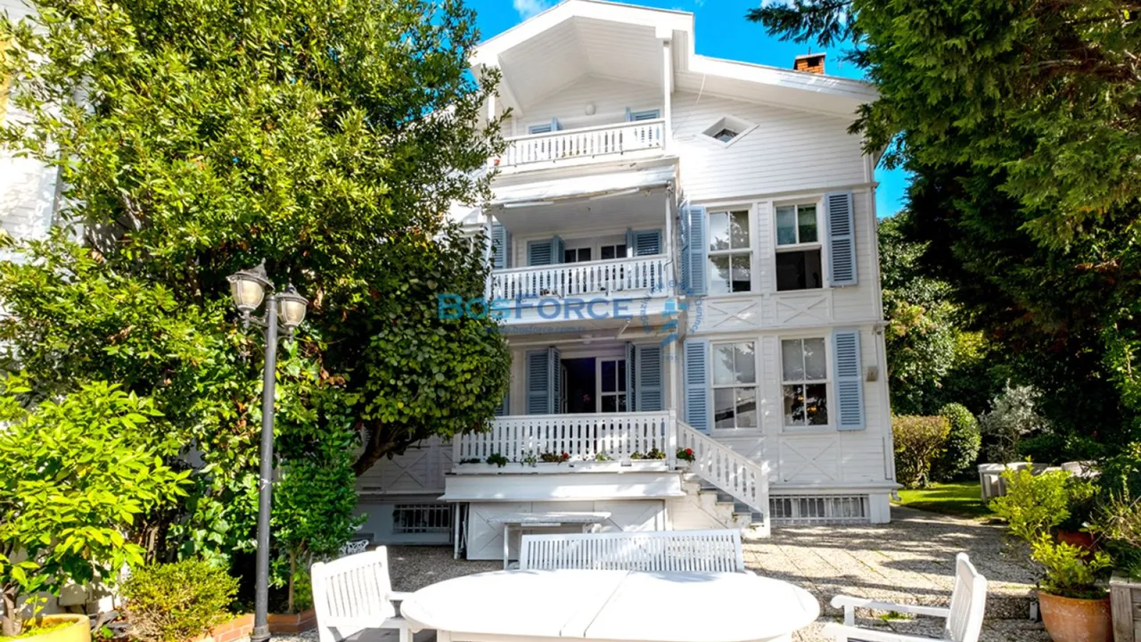 Ekranların ünlü yalısı yeni sahibini arıyor! Rekor bedelle satışa sunuldu