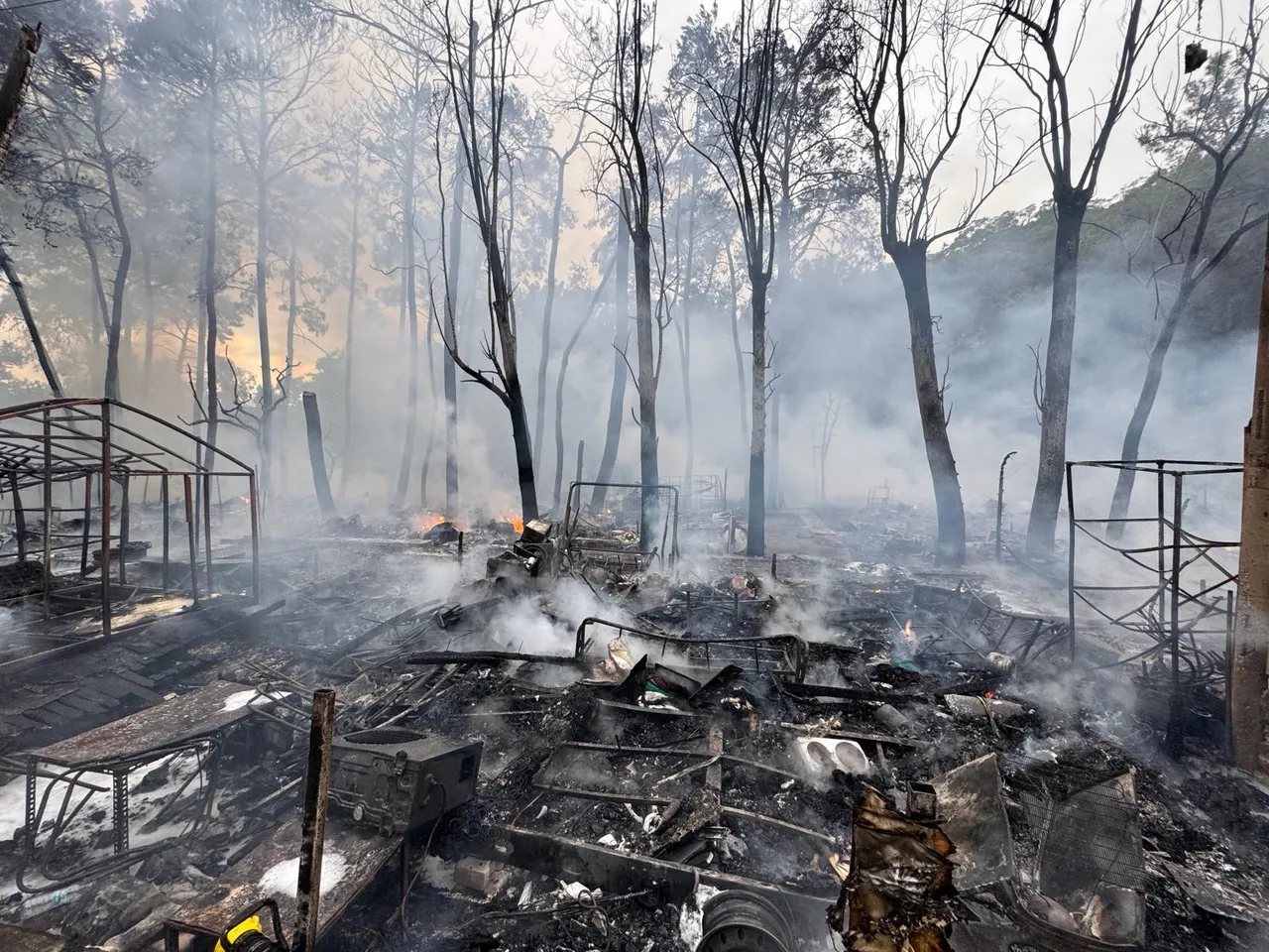 Fethiye'de karavan faciası! Onlarca kişinin tatil hayali küle döndü