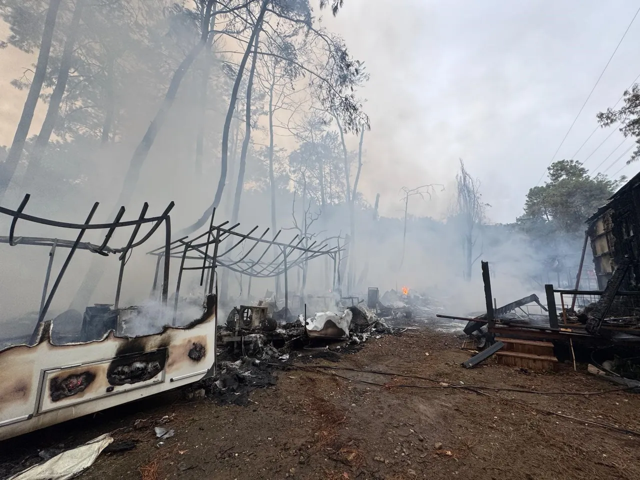 Fethiye'de karavan faciası! Onlarca kişinin tatil hayali küle döndü