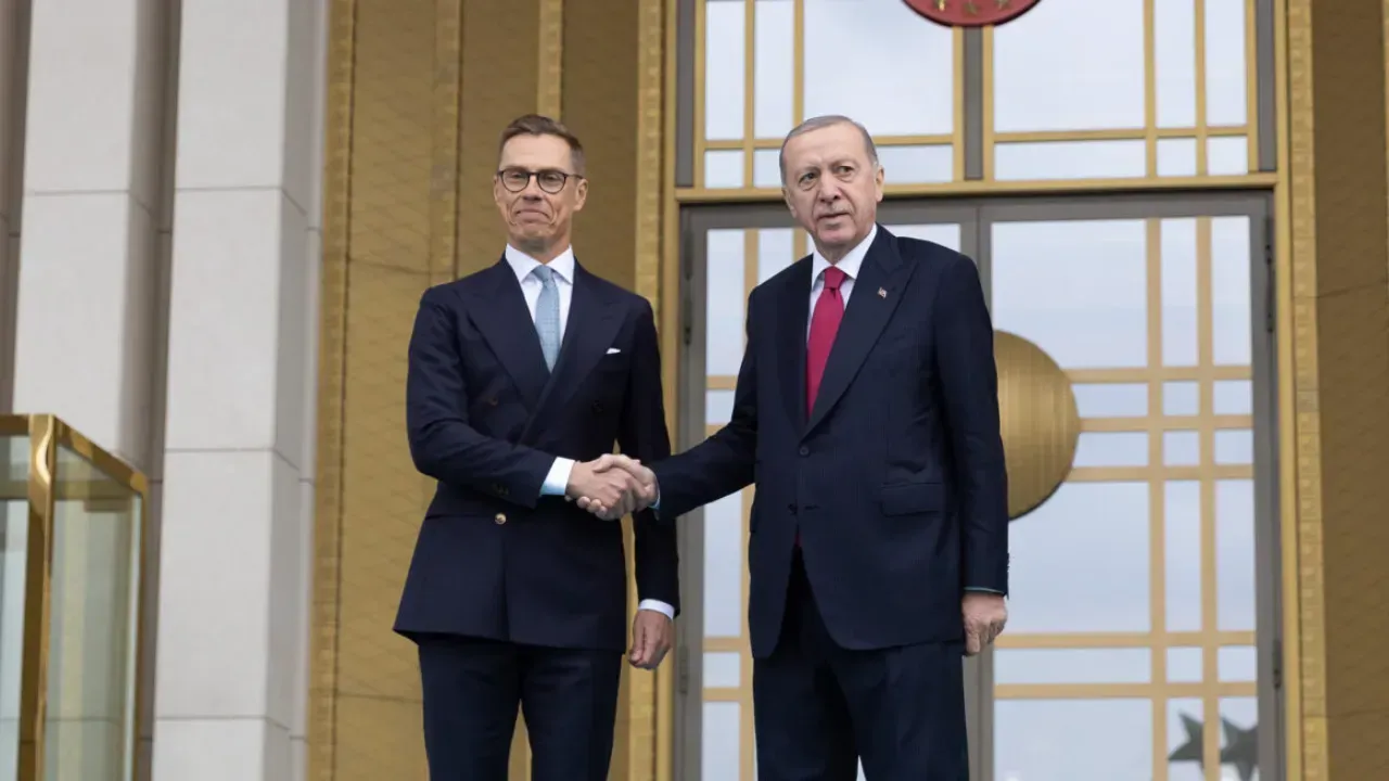 DÜNYA LİDERLERİNE SESLENDİ