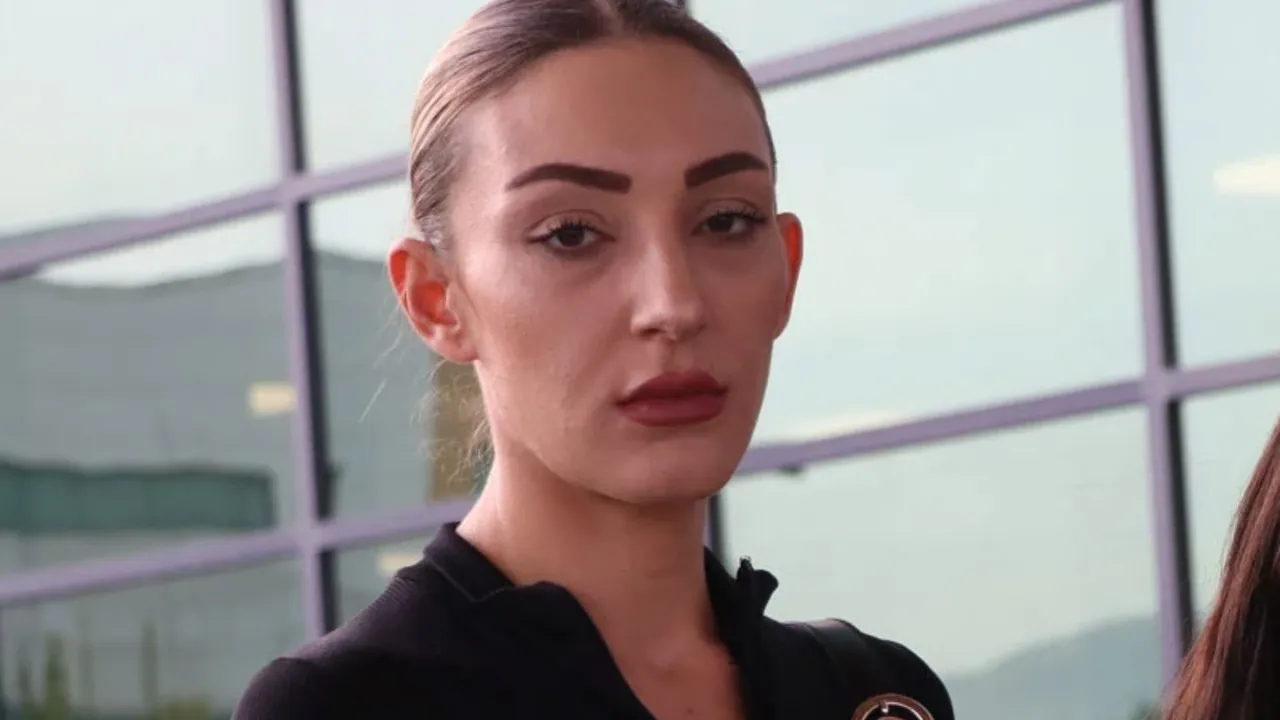 Güllü’nün kızından ilginç mesaj! Paylaşımındaki imalar dikkat çekti