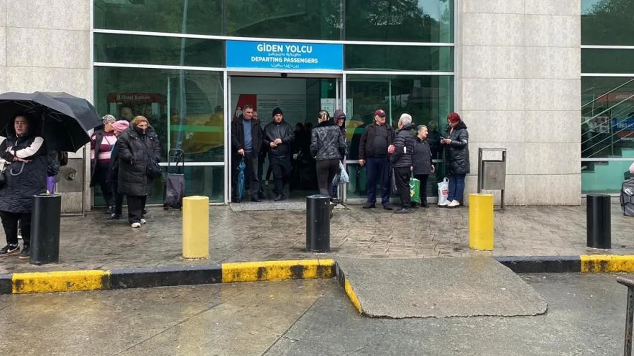 Gürcistan'a gidecek Türkler için artık sadece kimlik ve pasaport yeterli olmayacak