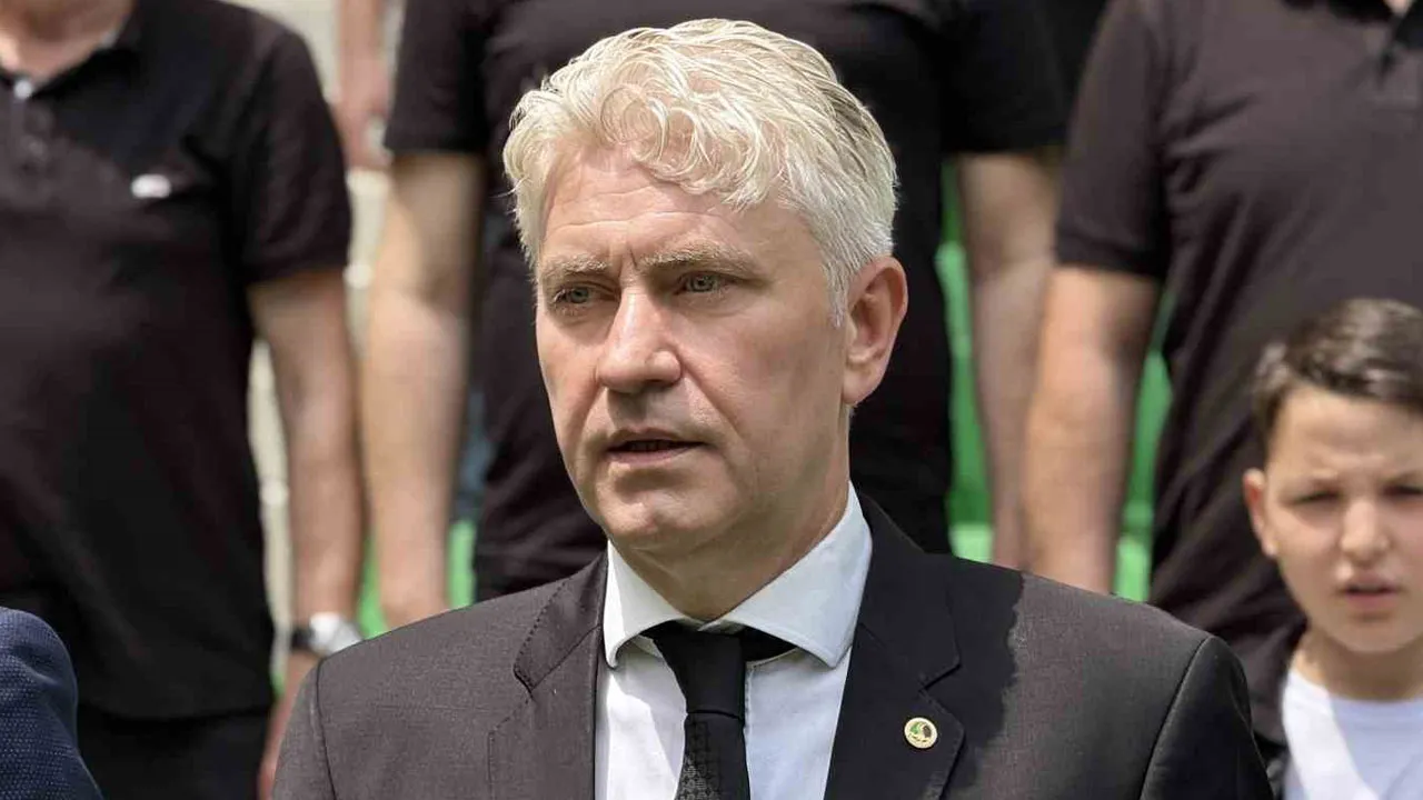 Hezimet istifa getirdi: Başkan görevini bıraktı