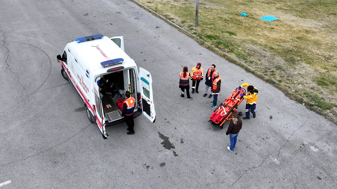Konya ve Kayseri'deki ambulans rallisi nefes kesti