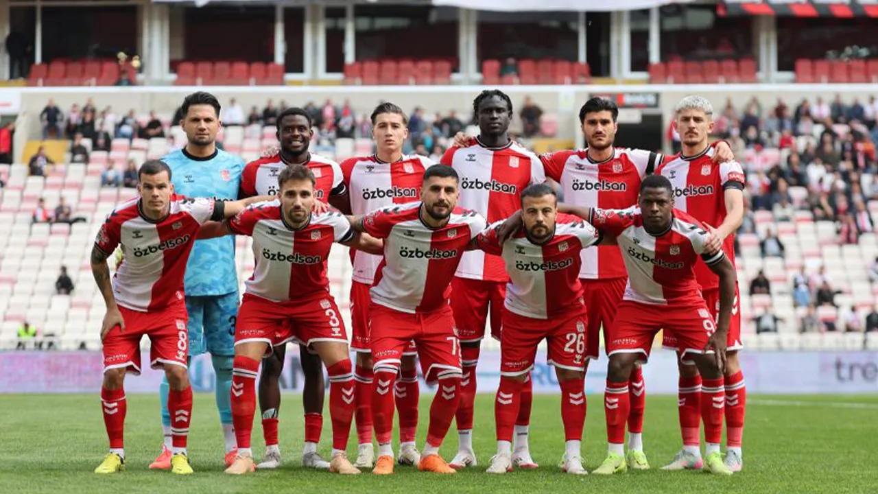 Sivasspor’a kupada kabus gördü: 10 kişi kalan 2. lig ekibine elendi