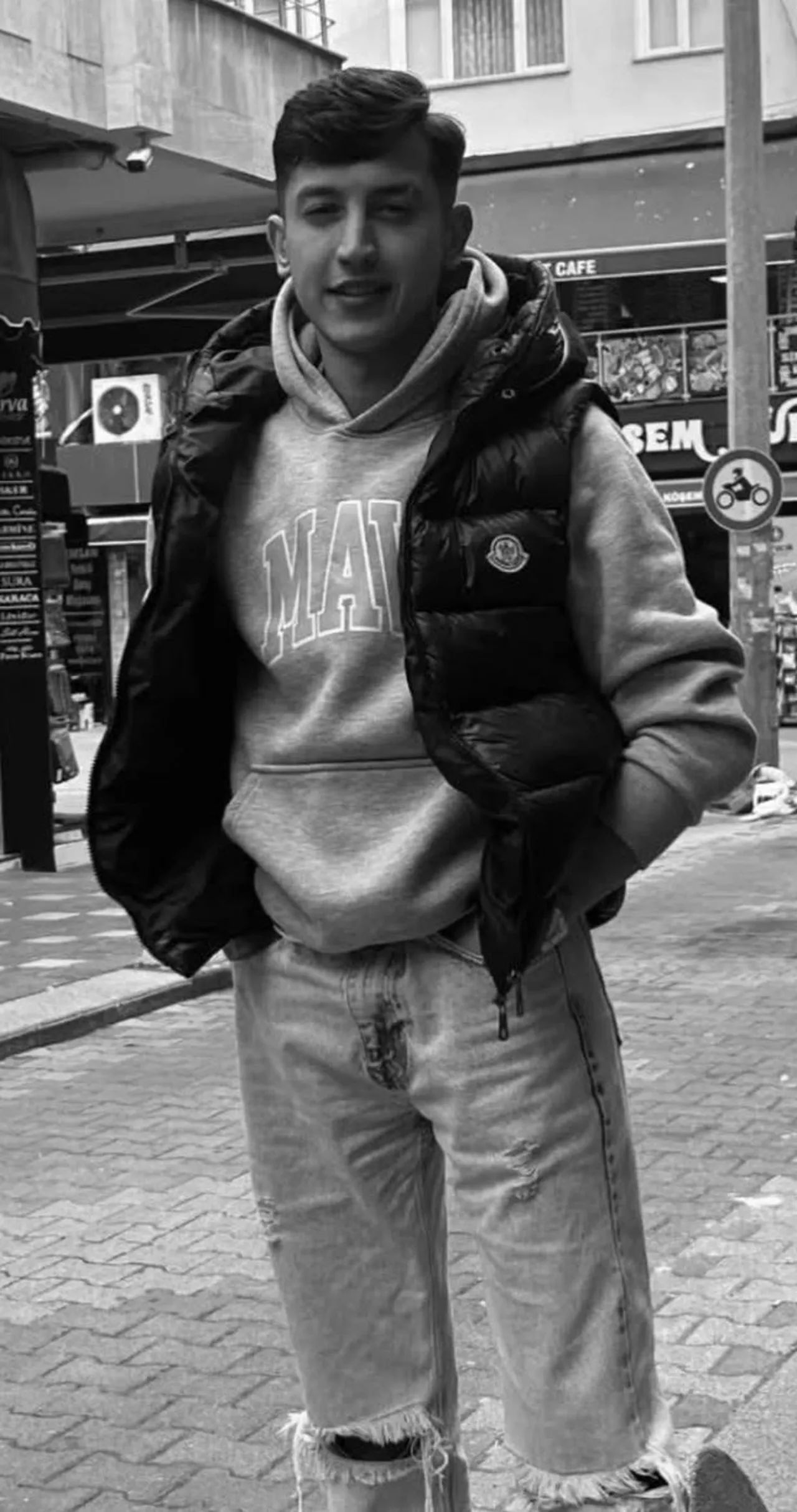 Bıçaklanarak öldürülen 21 yaşındaki Ümitcan Şirin