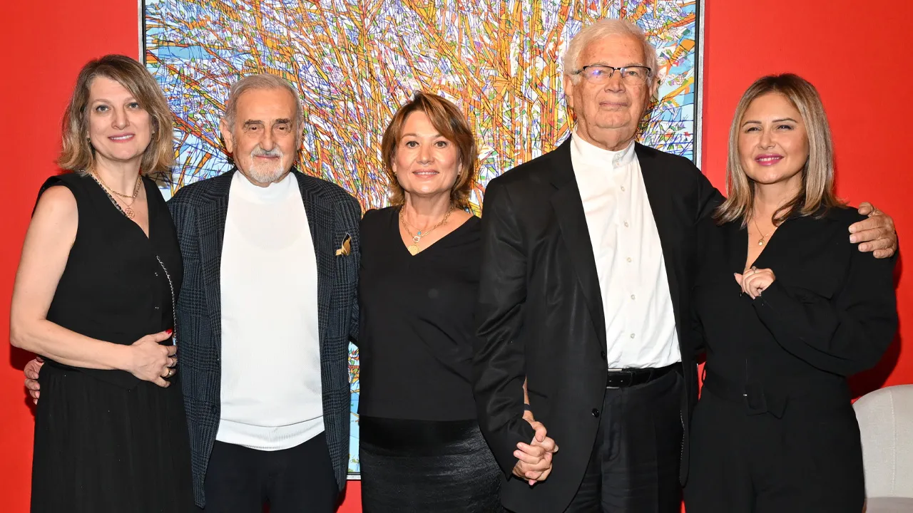 Usta ressamlar ve kızları sergide buluştu: Sanat biraz genetik!