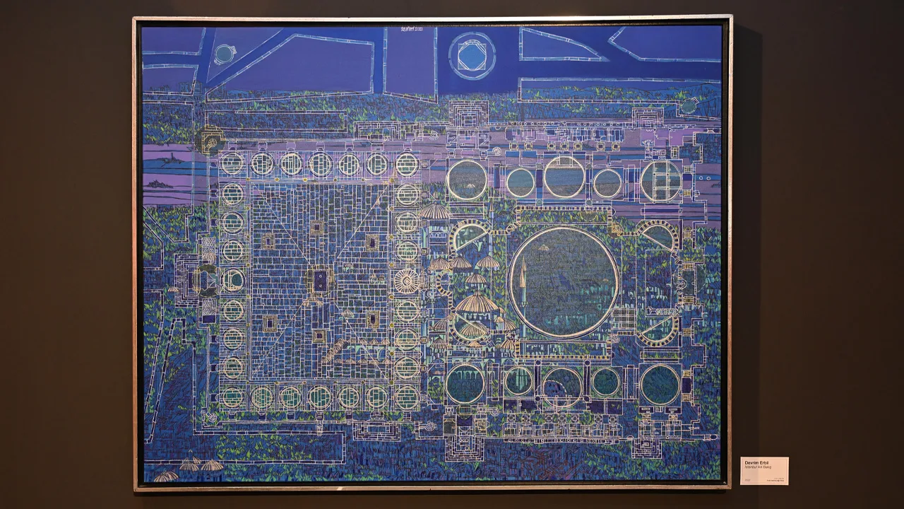 ■ Ressam Devrim Erbil, sergide İstanbul’u yine kadim camiler üzerinden tasvir ediyor. Yaklaşık 30 eserin yer aldığı “Trilogy of Time” sergisi 17 Şubat 2026 tarihine kadar The Stay Boulevard Nişantaşı’nın birinci katında ziyaret edilebiliyor.