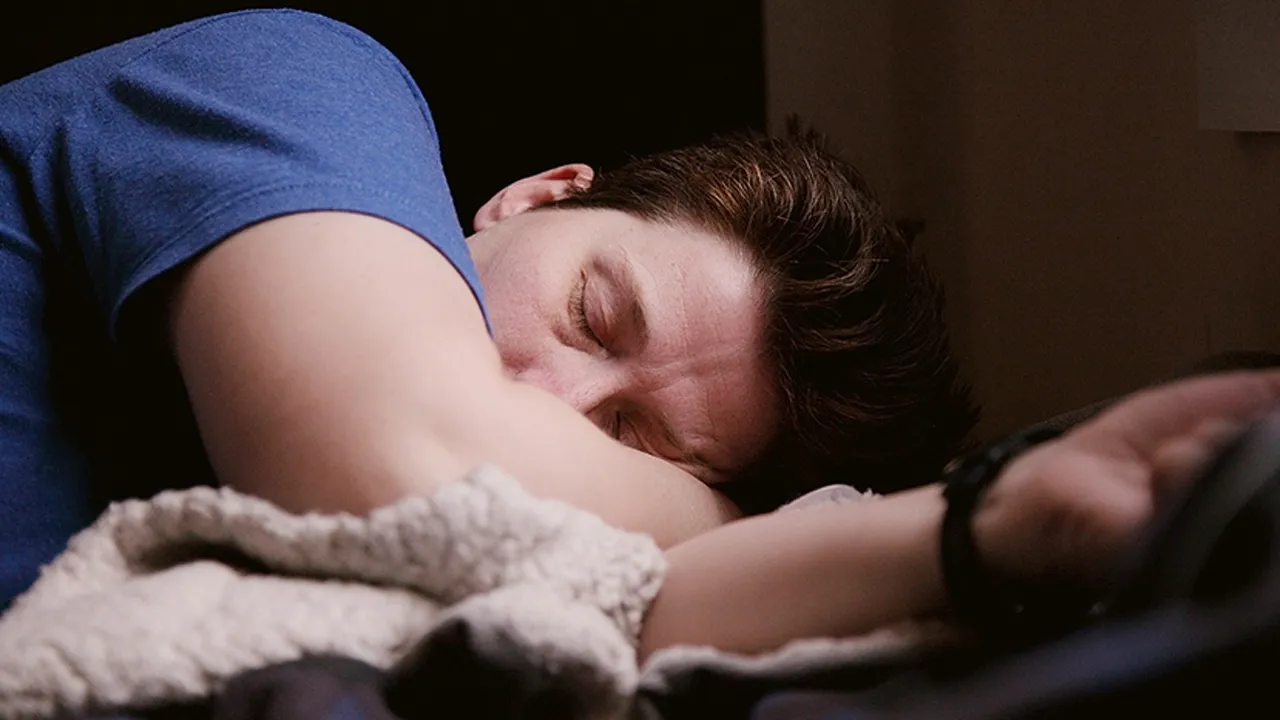 Yedi saatten az uyku, kalbin sessiz düşmanı