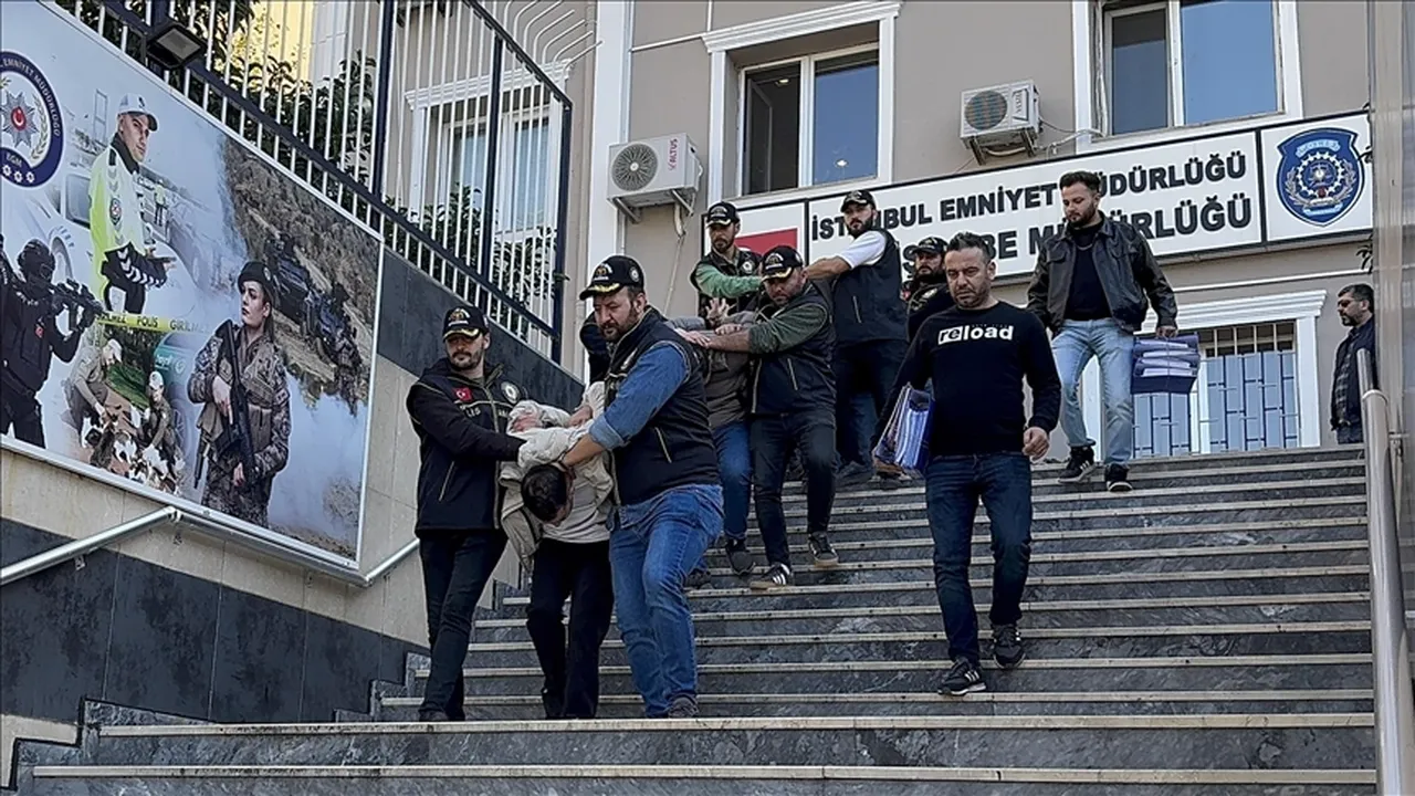 15 yaşındaki çocuklardan yurt dışındaki liderlere! Casperlar dosyasından çarpıcı detaylar...