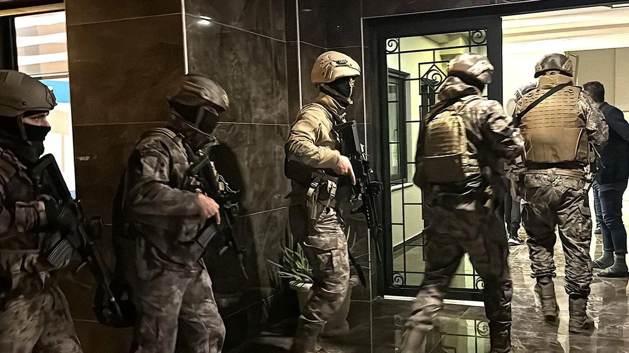 15 yaşındaki çocuklardan yurt dışındaki liderlere! Casperlar dosyasından çarpıcı detaylar...