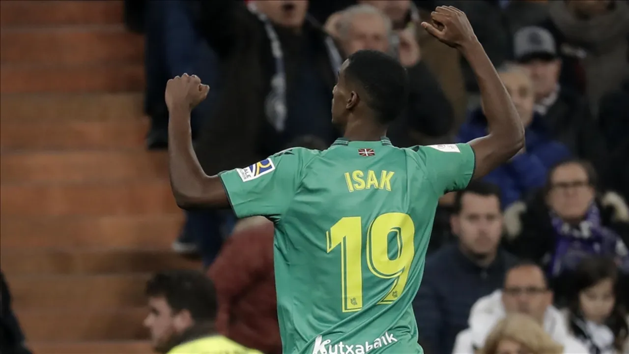 2025'te en fazla bonservis ödenen 10 futbolcu: Süper Lig tarihine geçen Victor Osimhen ilk 5'te 