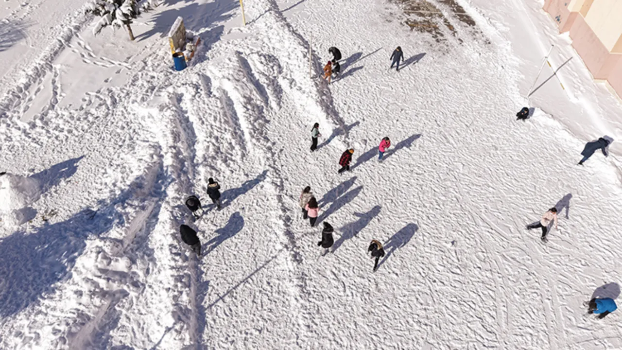 VAN'DA OKULLAR TATİL Mİ?