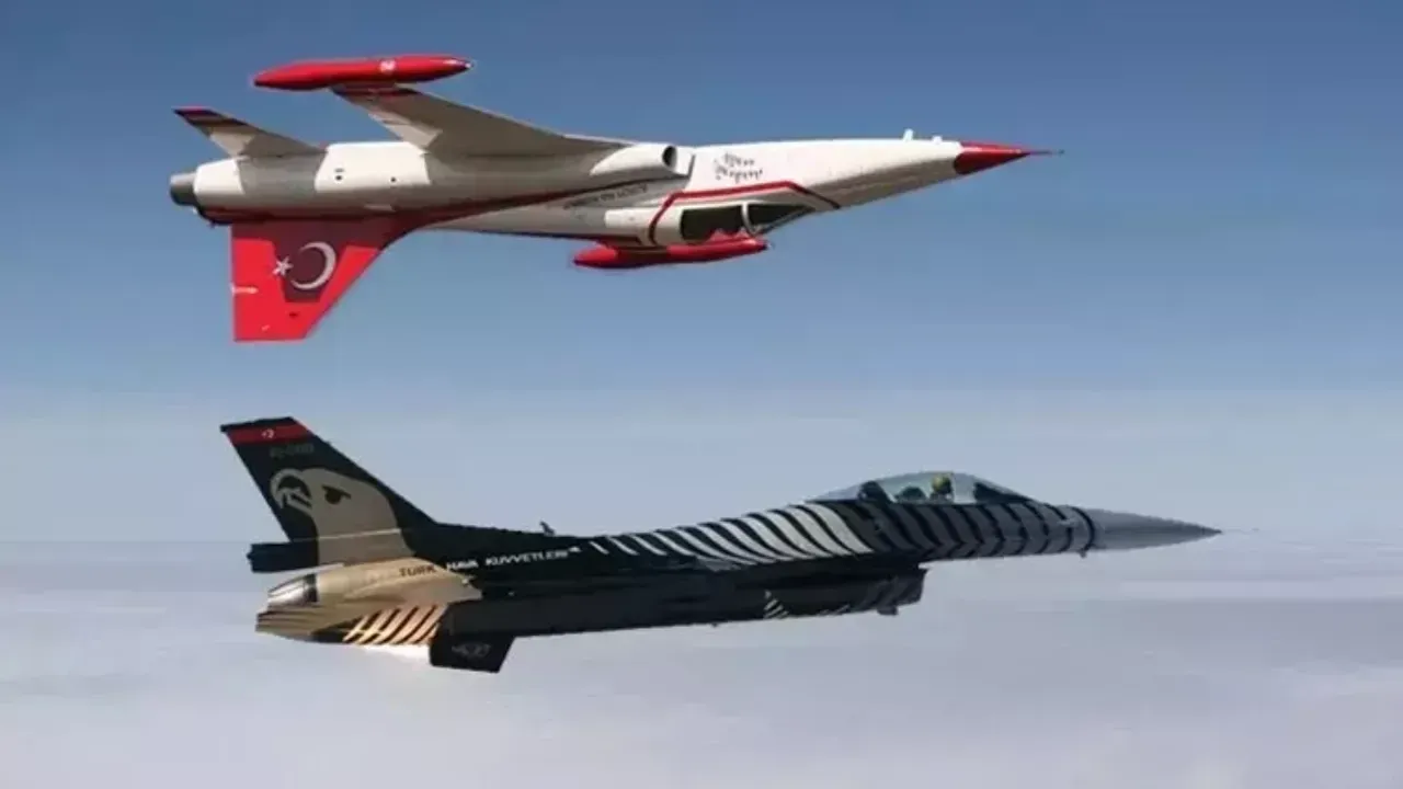 TÜRK JETLERİ KIBRIS'TA