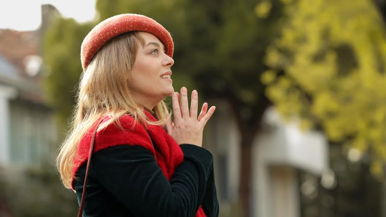 ‘Bahar’ dizisi 3 sezon sonra final yaptı! Demet Evgar’dan duygusal veda