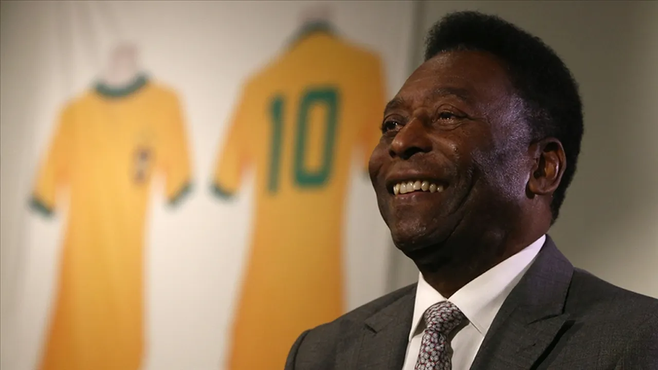 Kolon kanseri nedeniyle uzun süre tedavi gören Pele, 29 Aralık 2022'de 82 yaşında hayatını kaybetti