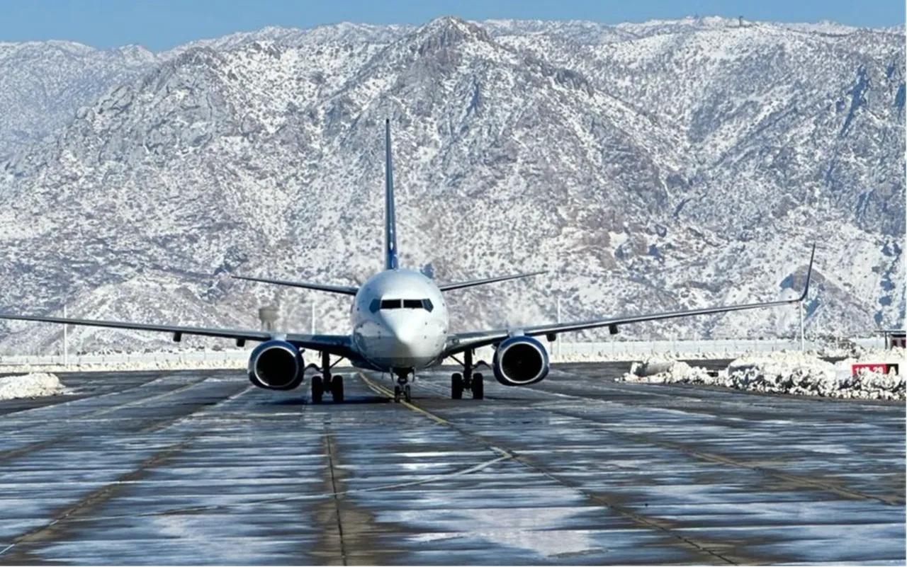 Dün uçuşlara kapatılmıştı! Şırnak Şerafettin Elçi Havalimanı bugün yeniden açıldı