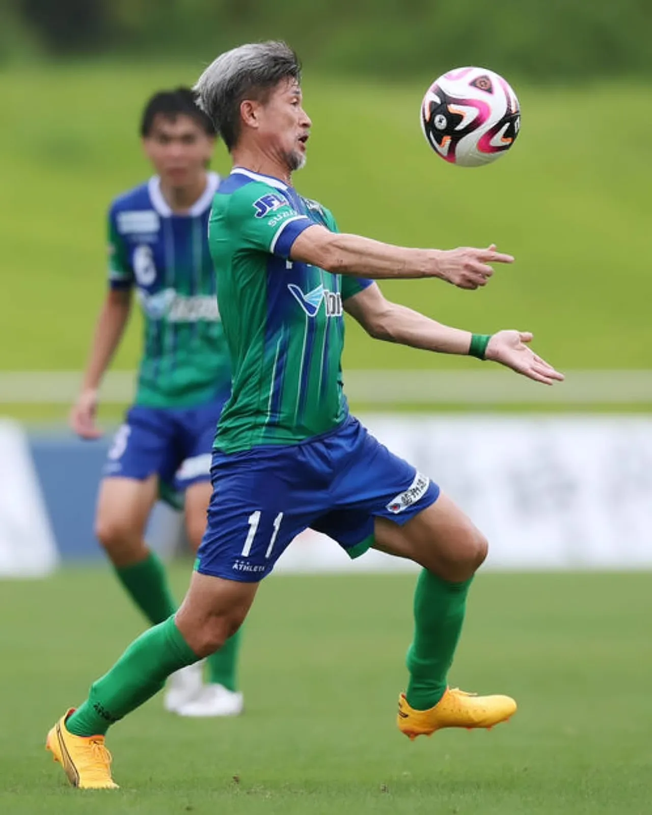 Kazuyoshi Miura, kariyerine bir sezon daha eklemeye hazırlanıyor