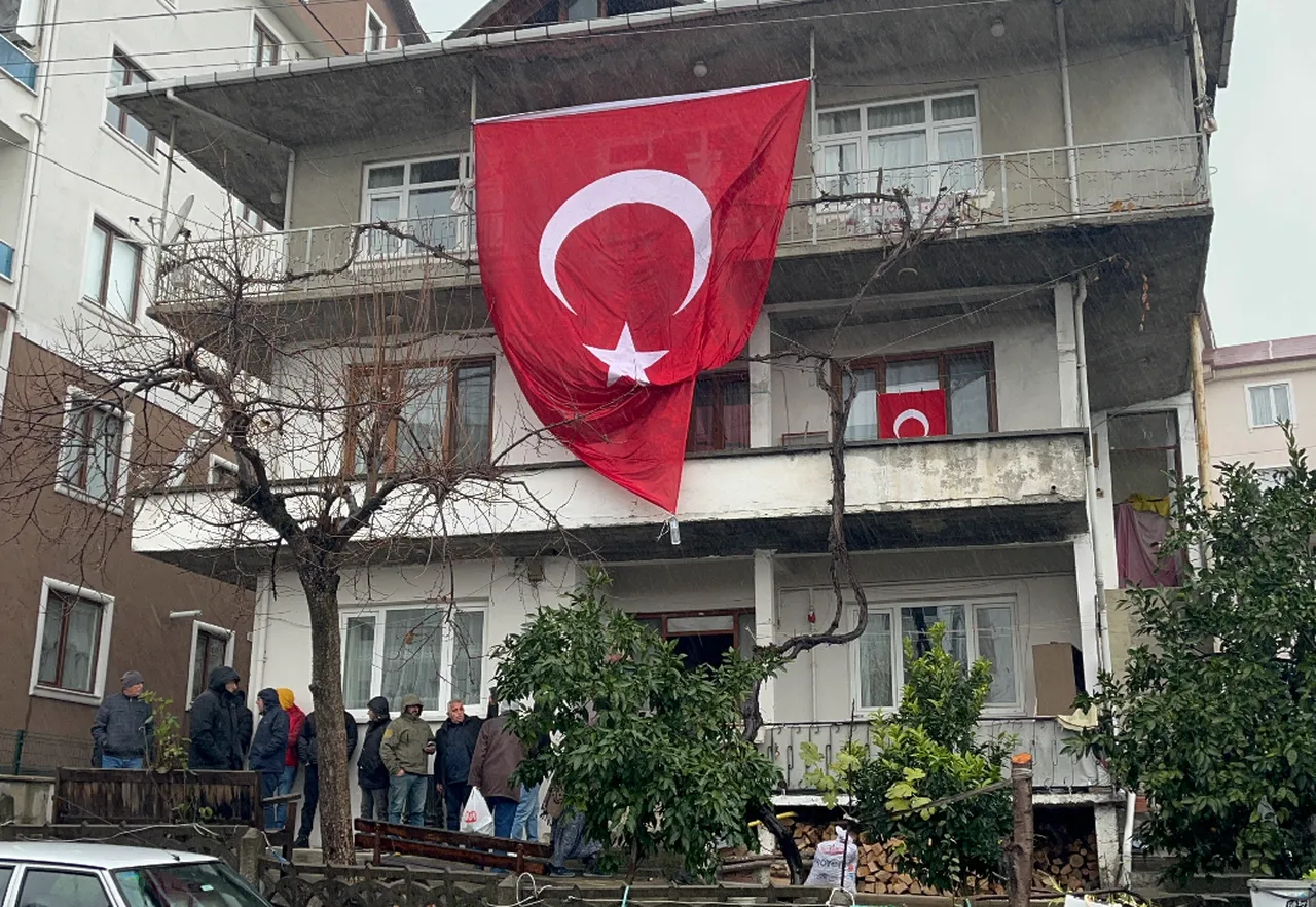 Kızı için emekli olmadı! Babası acı haberi alt yazıdan öğrendi