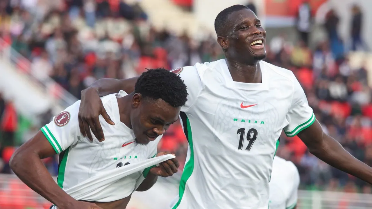 Onuachu sahneye çıktı, Nijerya 3 golle lider turladı: Osimhen...