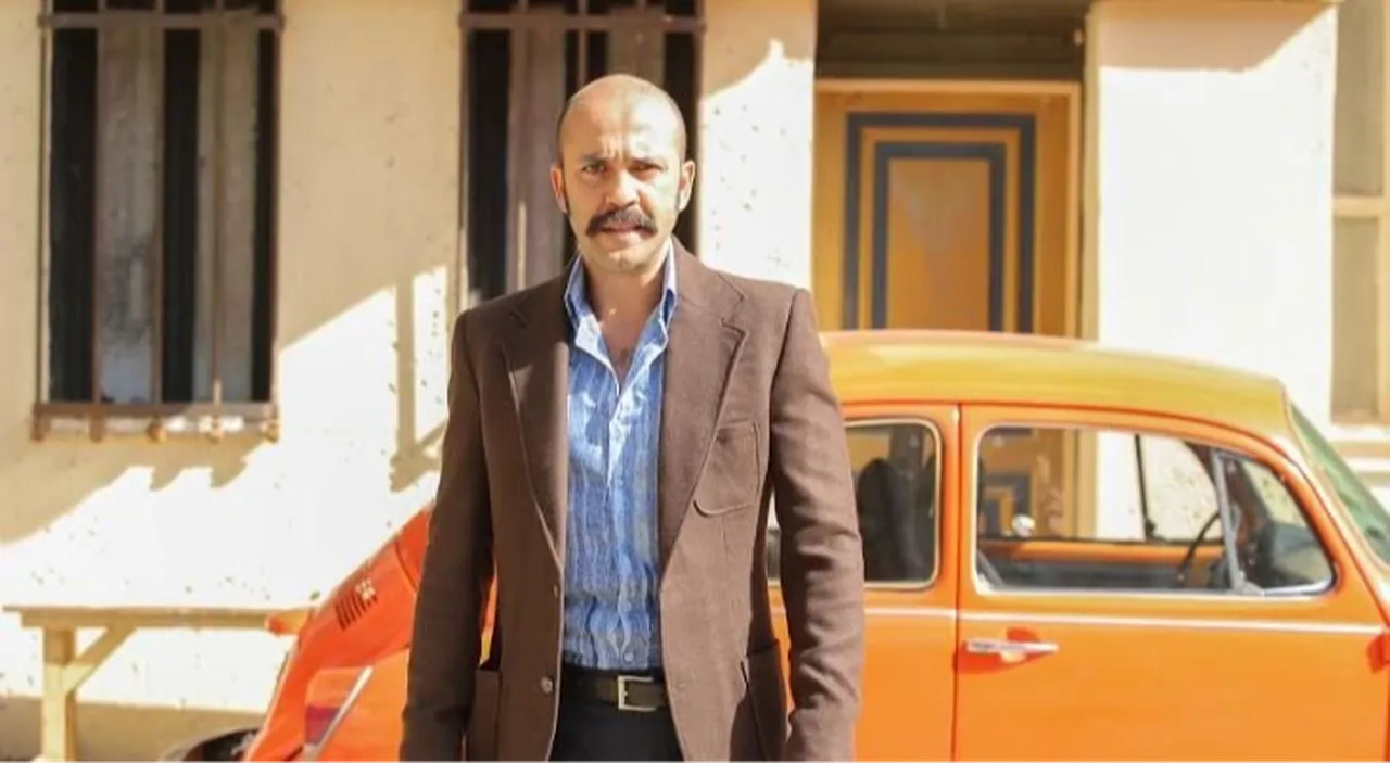 Sarp Akkaya kimdir, kaç yaşında, nereli? Oyuncu Sarp Akkayanın hayatı ve biyografisi