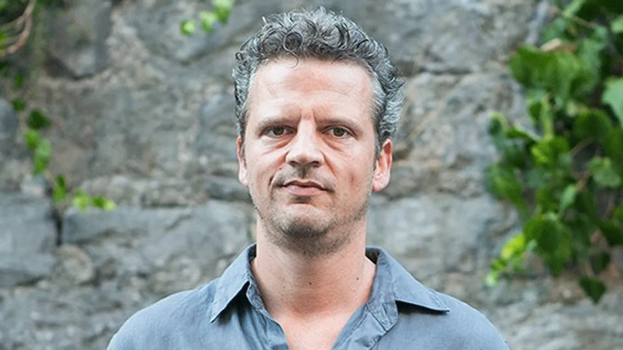 Seren Yüce’ye evinde silahlı saldırı: Ünlü yönetmen hastaneye kaldırıldı