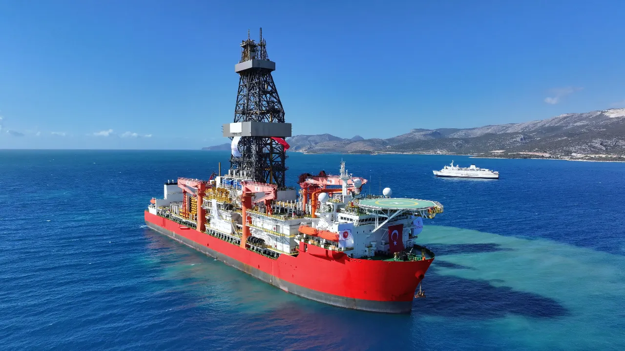 Türkiye enerji liginde vites yükseltti! İki dev gemiyle dengeler değişiyor