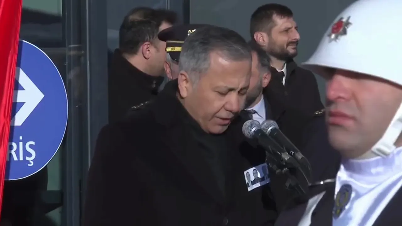 Türkiye şehitlerini uğurluyor! Yalovada gözyaşları sel oldu