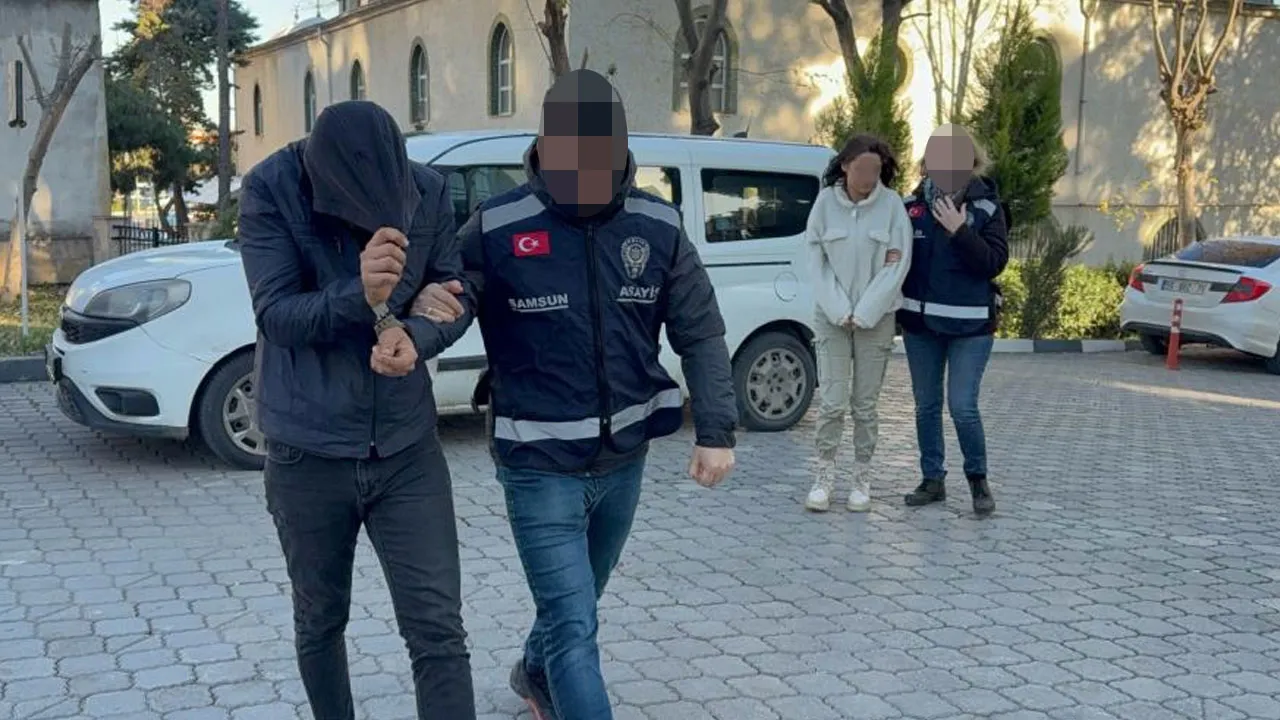 Üşüdükleri için girdikleri evden 50 bin liralık televizyon çaldılar