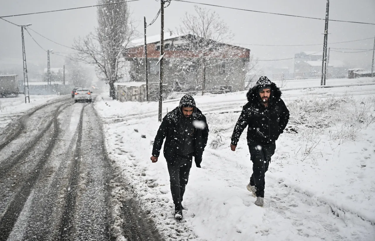 Yılbaşında kar yağacak mı? AKOM tarih verdi, İstanbulda eksi 1 derece görülecek