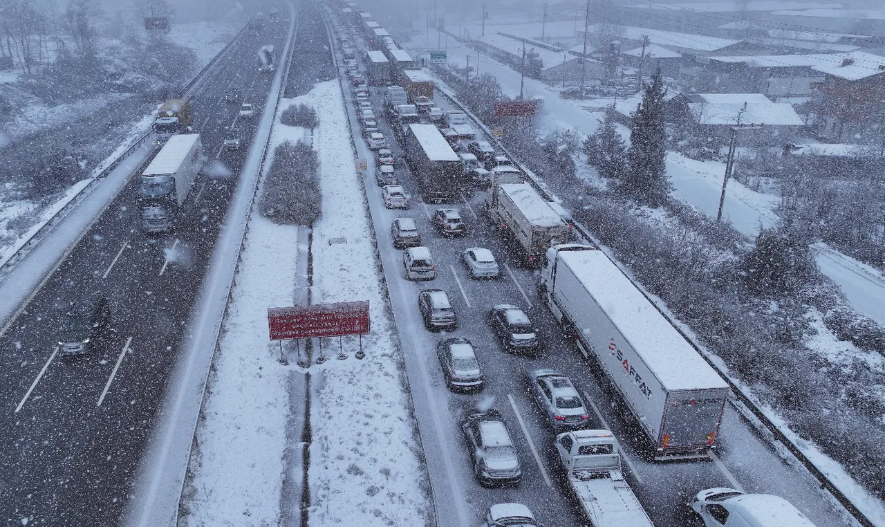 Anadolu Otoyolu Ankara istikameti ulaşıma kapandı