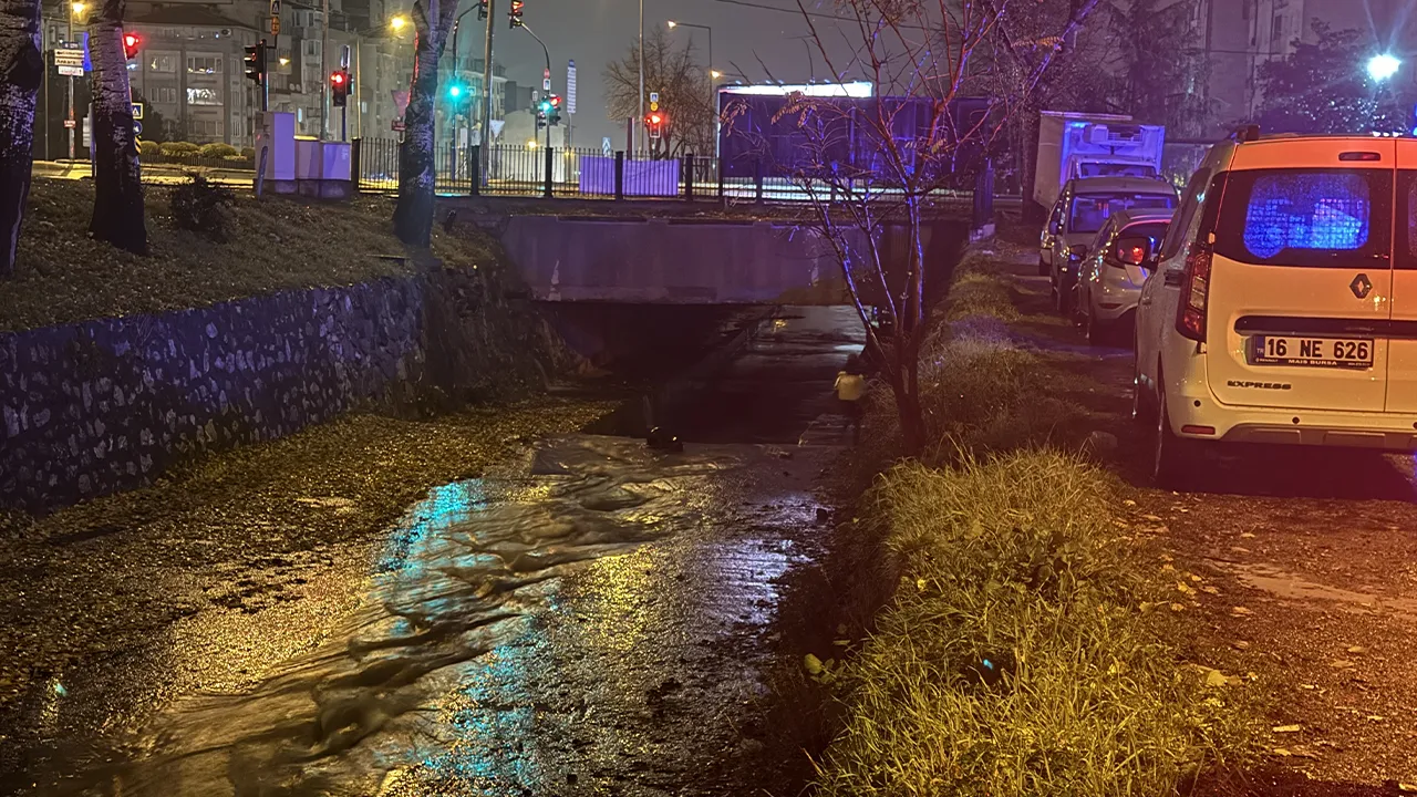 Bursa'da sır olay! Dere yatağında erkek cesedi bulundu