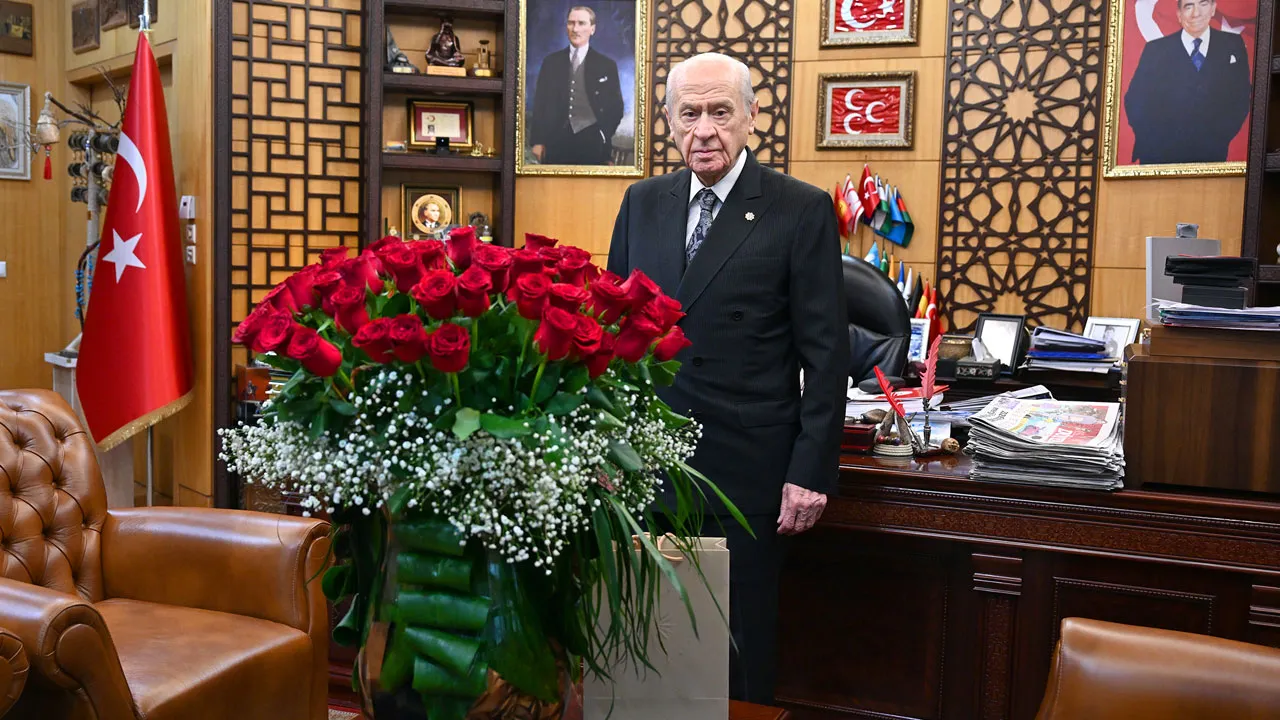 Cumhurbaşkanı Erdoğan, MHP lideri Bahçeli'nin yeni yılını ve yeni yaşını kutladı