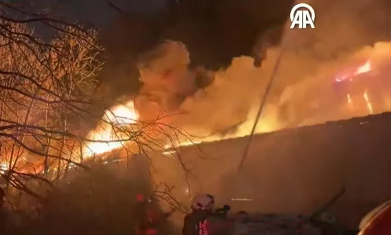 Esenyurt'ta kahve fabrikasında yangın