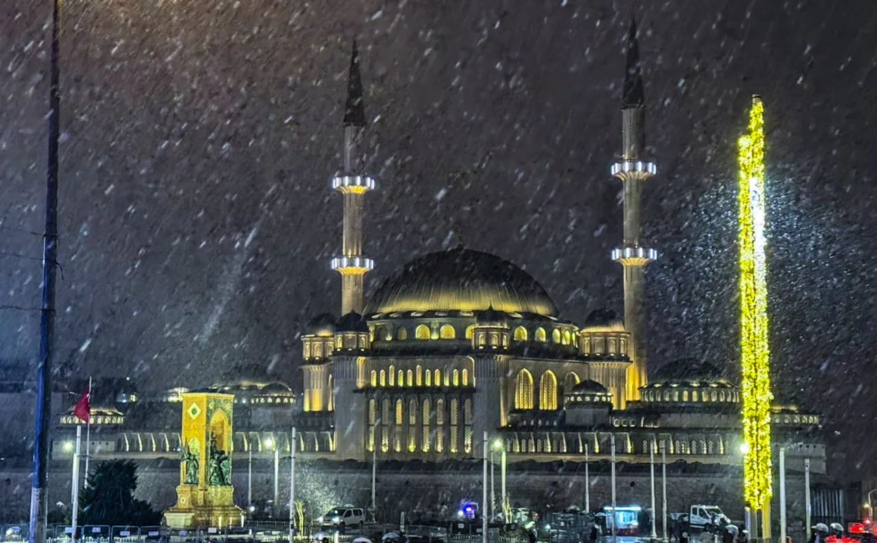 İstanbul'da okullar tatil olacak mı? Vali Gül'den açıklama