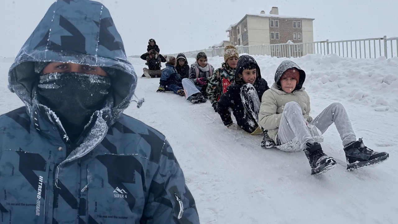 Meteoroloji'den tam 45 kente sarı kodlu uyarı! Yeni yıl kar yağışıyla geliyor