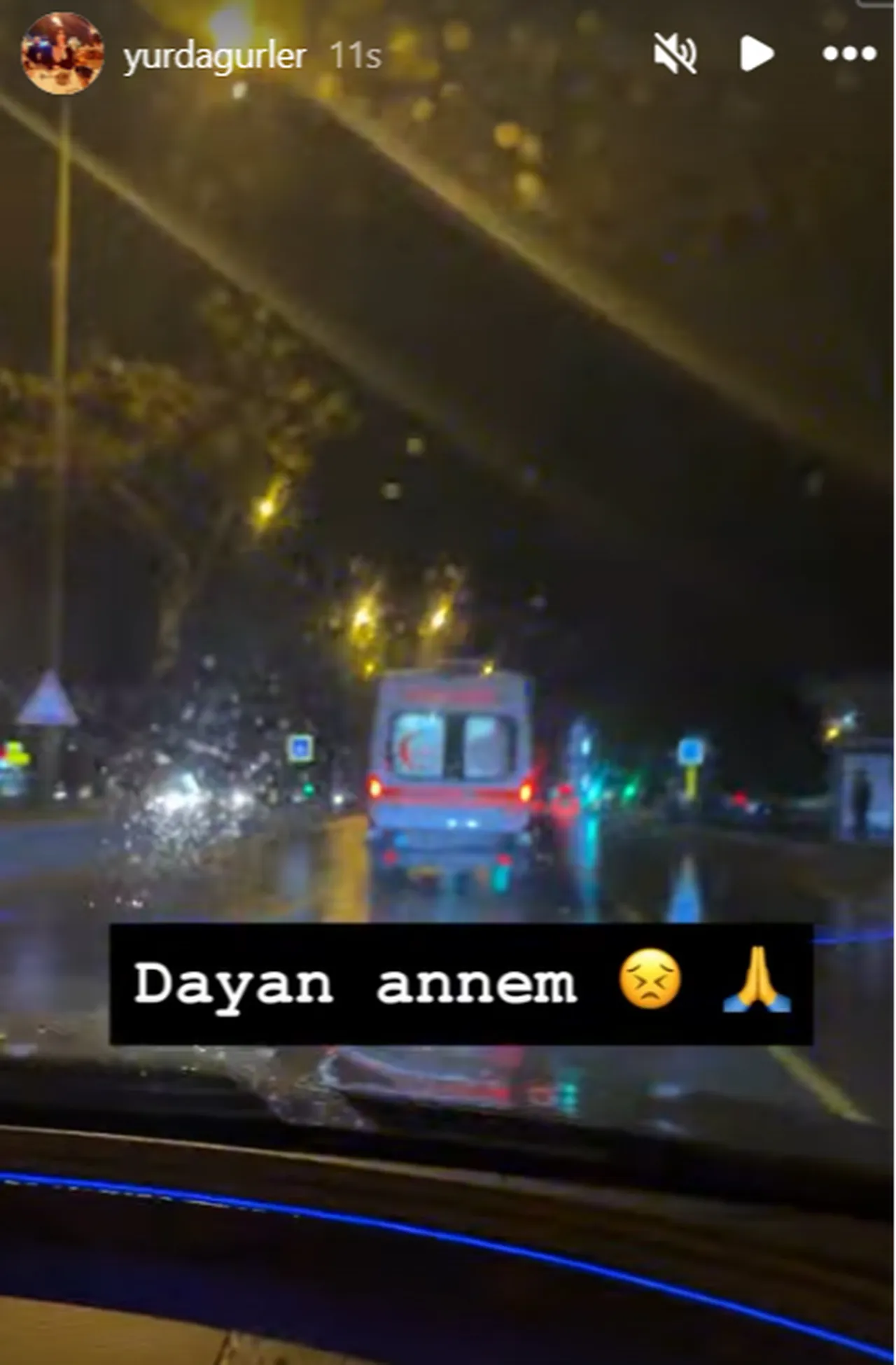 Özcan Deniz’in annesi Kadriye Deniz’den kötü haber! Hastaneye kaldırıldı